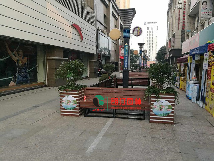 朗汀園林道路景觀花箱打造巢湖生態(tài)家園建設(shè)